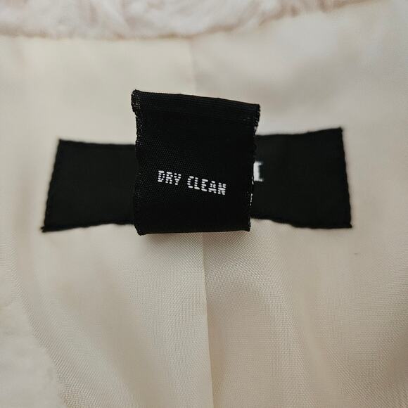 Alfani Faux Fur Rosette Coat Button Front Cream Sz L EUC - Picture 4 of 9